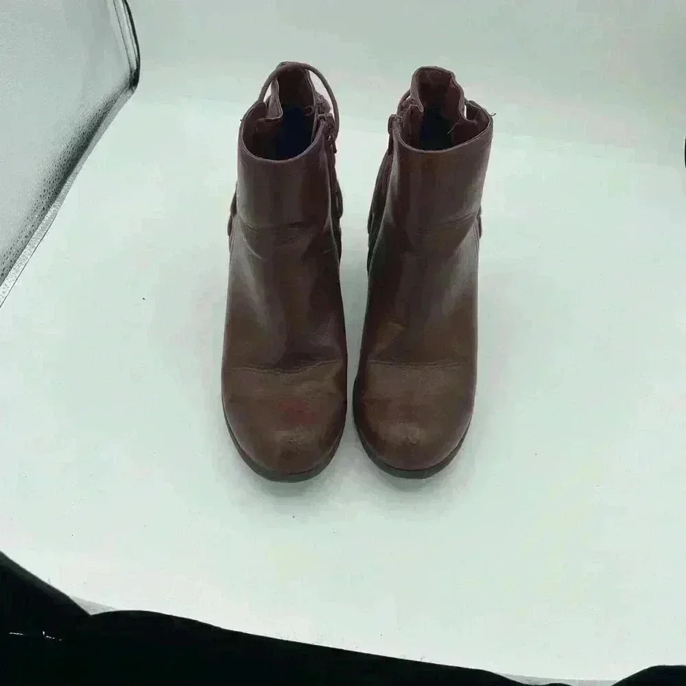 Madden Girl Plum Boots Dutton Style Size 8 1/2